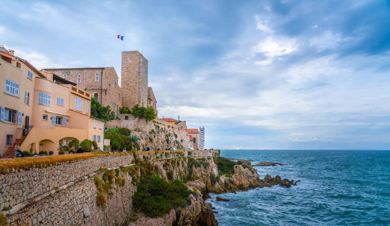 Nice Renting - Massena - Loft - Heart Of Vieil Antibes - The Market With Sea View Bagian luar foto