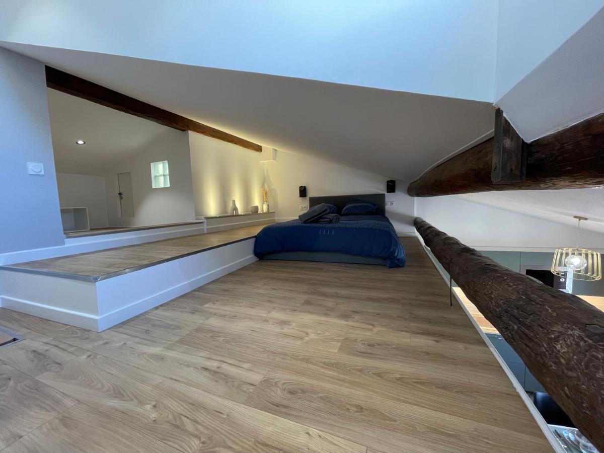 Nice Renting - Massena - Loft - Heart Of Vieil Antibes - The Market With Sea View Bagian luar foto